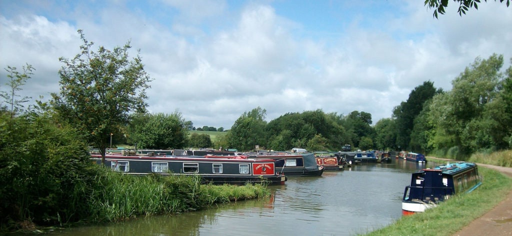 Grand Union Canal Welford Arm. Welford Marina.