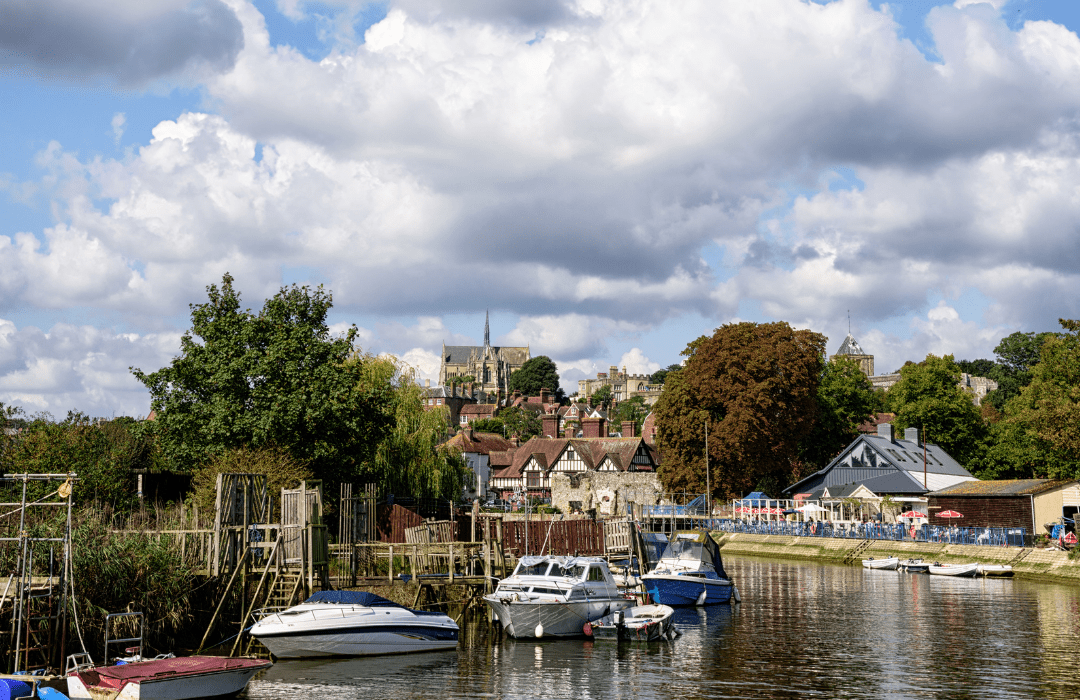 river arun boats