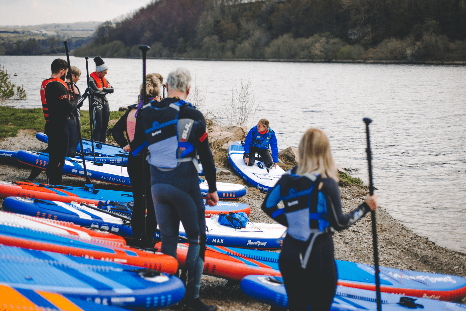 club brief paddleboard