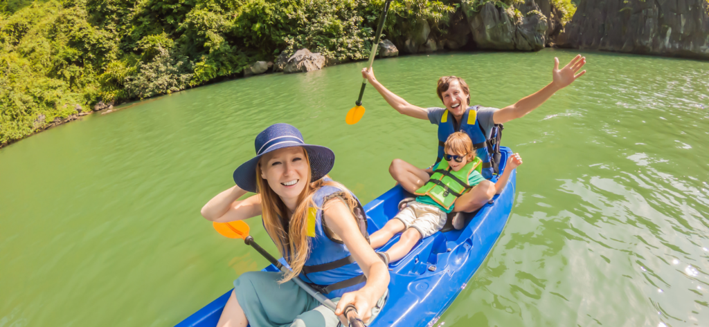 what to wear paddling