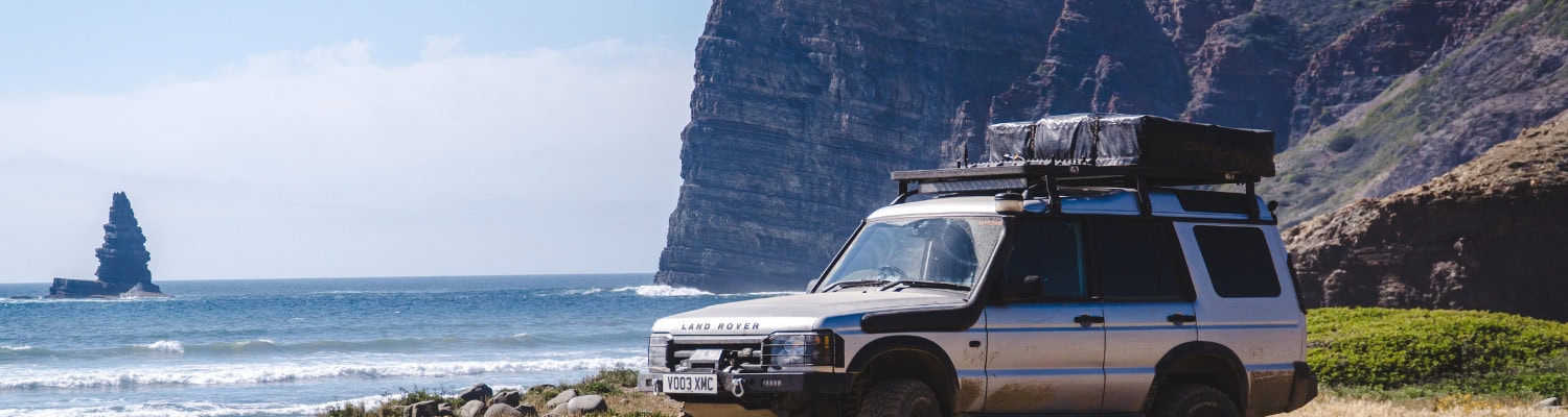 roof tent at the coast
